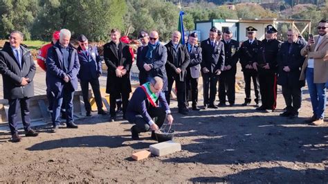 Immagine storica della cerimonia di posa della prima pietra della chiesa di Marano di Valpolicella