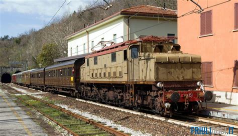 Treno storico utilizzato per i pellegrinaggi