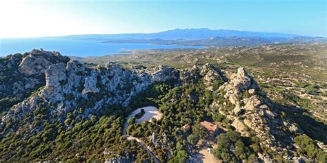 Ermitage de la Trinitè a Bonifacio con vista panoramica sulla costa e la Sardegna