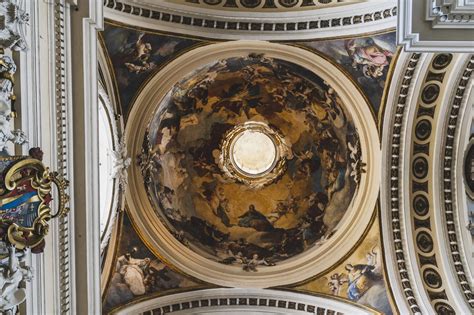 Affresco di Goya nella cupola della Regina dei Martiri