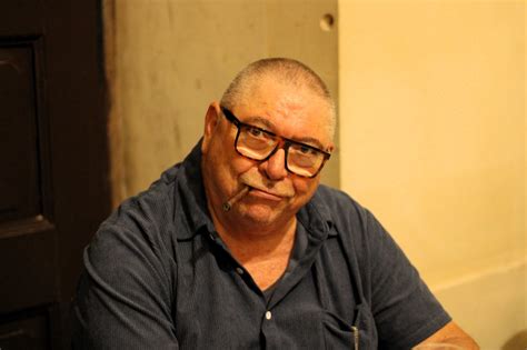 Stefano lapidato, con Saulo presente