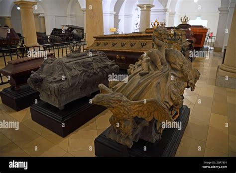 Sarcofagi all'interno della Cripta degli Hohenzollern