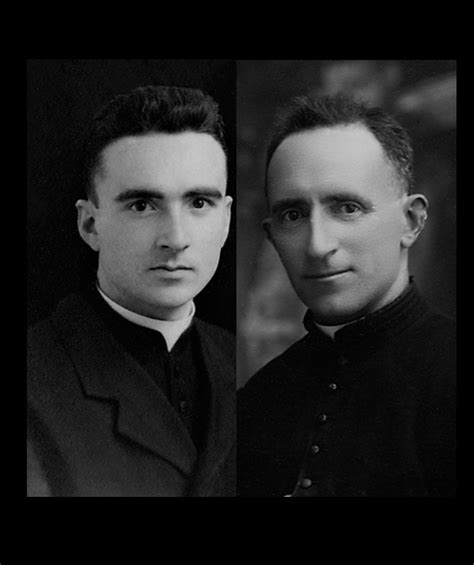 Foto d'epoca dei sacerdoti Don Giuseppe Bernardi e Don Mario Ghibaudo