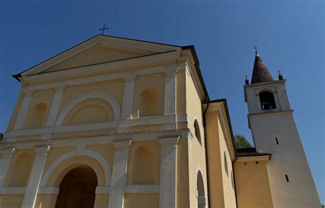 Foto della Chiesa Parrocchiale di Pievebelvicino in stile moderno
