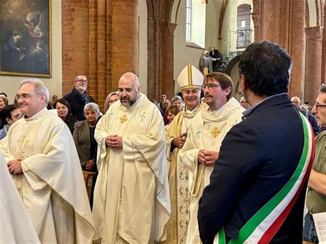 Foto dei nuovi parroci Don Giuseppe Depace e Don Angelo Festa