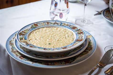 Piatti tipici della cucina veneziana in un bacaro