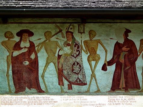 Affresco della Danza Macabra nella Chiesa di San Vigilio a Pinzolo
