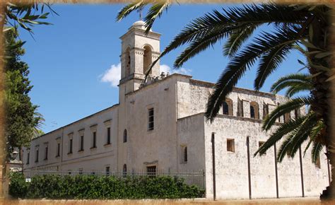 foto esterna del Monastero di Santa Maria della Consolazione a Martano