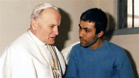 Incontro storico tra Giovanni Paolo II e Ali Ağca nella prigione di Rebibbia