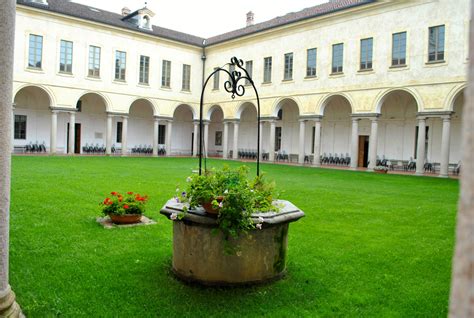 Foto storica del Monastero Abbaziale Cistercense di Casanova