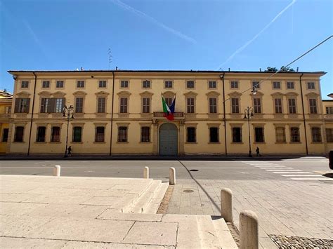 Fotografia del palazzo sede del CEIS Reggio Emilia