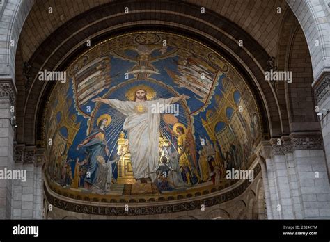 Mosaico dell'abside della Basilica del Sacro Cuore raffigurante il Cristo Risorto