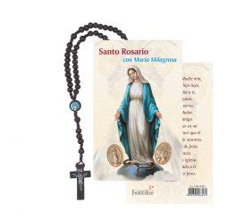 Iconica immagine di Madonna con croci e rosari