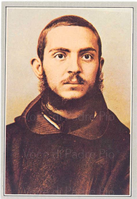 un ritratto di Padre Pio da giovane