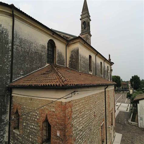 Foto della chiesa di Casoni di Luzzara dopo la riapertura