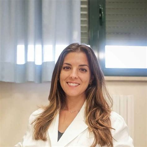 Foto professionale della Dottoressa Blasi Immacolata in ambito medico