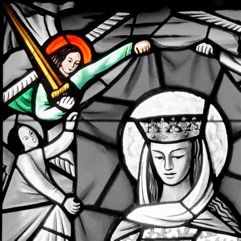 Rappresentazione artistica di Santa Lucia con la palma del martirio o in preghiera