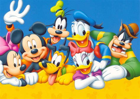 Galleria di immagini animate con personaggi dei cartoni animati per auguri di onomastico