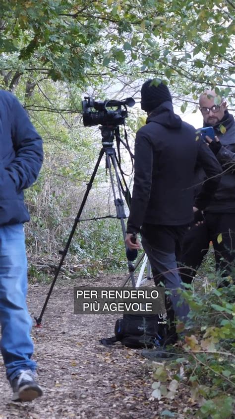 Pietro Lentini nel suo casolare tra i boschi umbri
