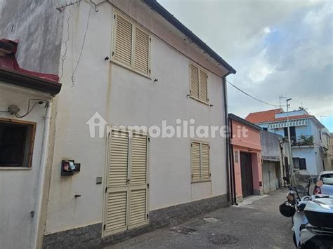 Foto storica della casa in Via Marina 40 a Ganzirri, Messina