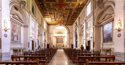 Interno della Basilica di San Sebastiano fuori le Mura con la cappella dedicata al santo