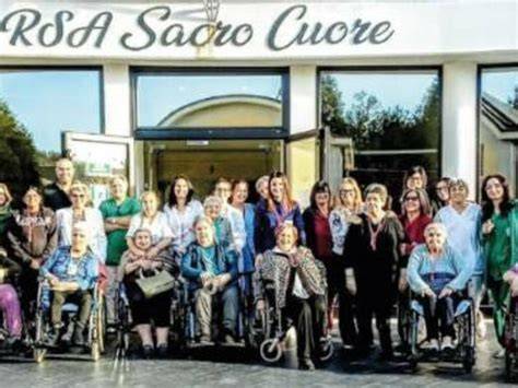 Veduta esterna o ingresso della struttura RSA Sacro Cuore a Brugnato