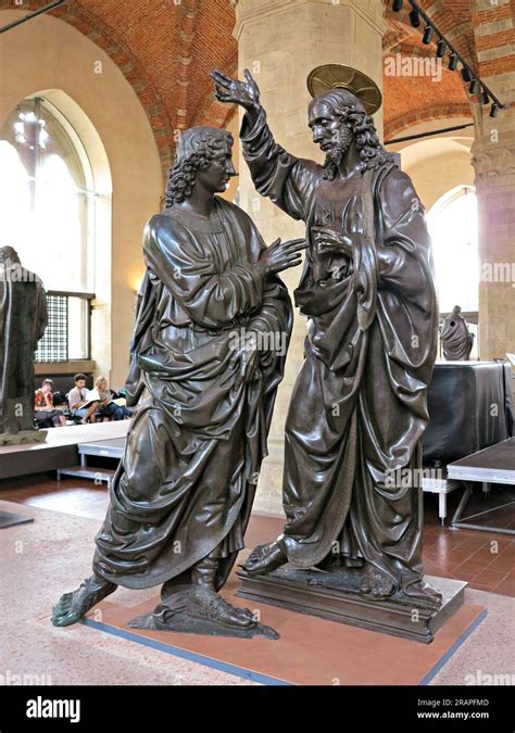 Tabernacolo con la statua di San Tommaso di Andrea del Verrocchio