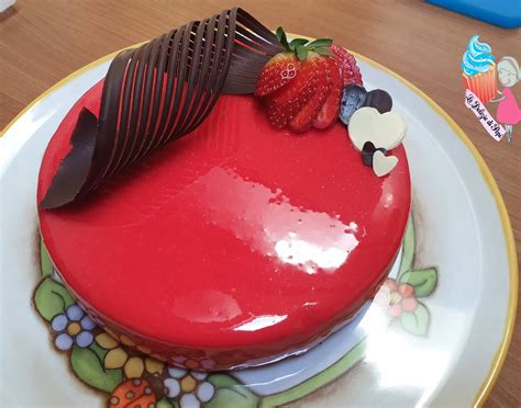 torta battesimo e comunione con glassa a specchio