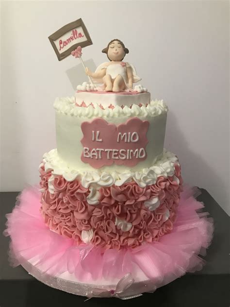 torta battesimo bimba con decorazioni floreali