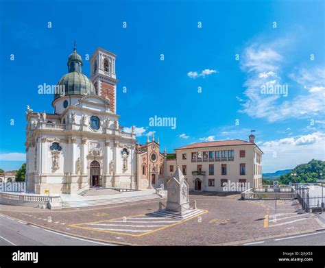 Veduta panoramica del Santuario di Santa Maria di Monte Berico a Vicenza