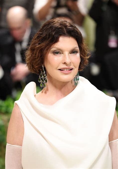 Linda Evangelista sul red carpet del Met Gala 2024