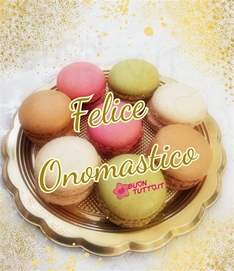 Vassoio di macarons per auguri di onomastico