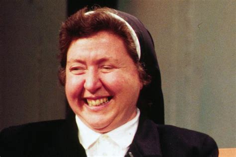Ritratto di Suor Paola, sorridente