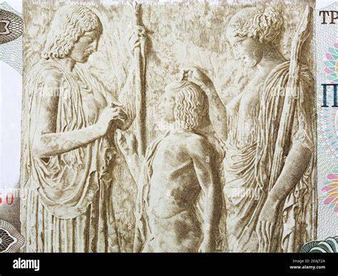 Rilievo in marmo raffigurante Demetra, Persefone e Trittolemo, V secolo a.C., rinvenuto a Eleusi.