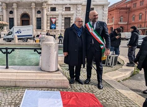 Foto ricordo o grafica commemorativa che rappresenta il legame fraterno tra Fabio e Michael Basile.