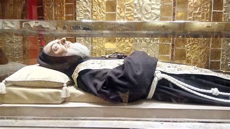 La tomba di Padre Pio nella cripta del Santuario di San Giovanni Rotondo