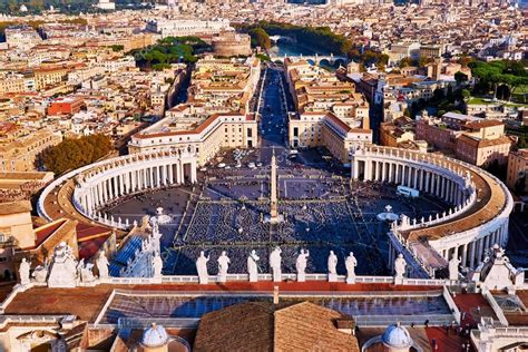 Vista panoramica della Basilica di San Pietro al Monte