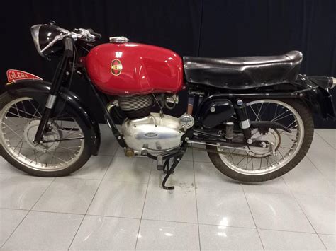 Foto storica di una moto Gilera dei primi anni del '900