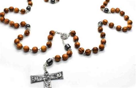 Immagine di una Corona Francescana o rosario delle Sette Allegrezze