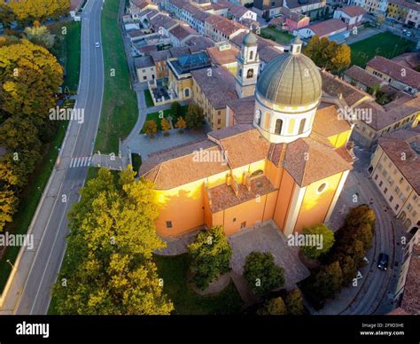 Veduta generale del centro di Locri con la Cattedrale