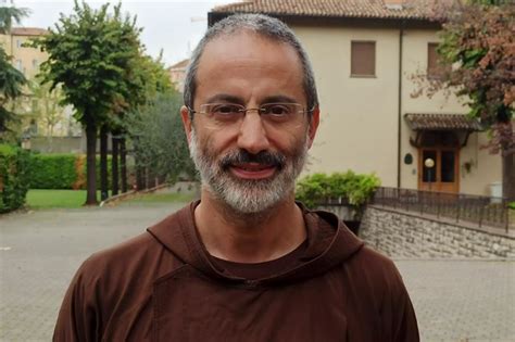 Ritratto fotografico di fra Roberto Pasolini, nuovo Predicatore della Casa Pontificia