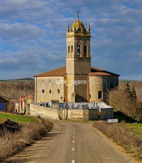 Facciata storica dell'Ospedale di San Nicolás a Itero del Castillo