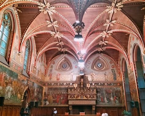 Interno della Basilica del Santissimo Sangue a Bruges
