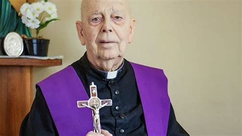Ritratto di Padre Gabriele Amorth, l'esorcista