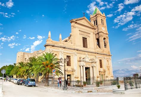 Foto della Chiesa di S. Carlo a Termini Imerese o della Biblioteca Liciniana