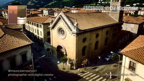 Giovani in oratorio che svolgono attività ricreative e di formazione