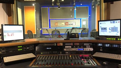 Immagine di uno studio radiofonico o logo di Radio Risposta