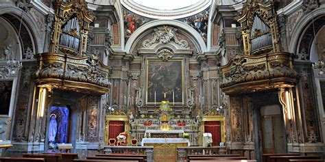 Veduta esterna della Chiesa di Santa Maria Egiziaca a Forcella