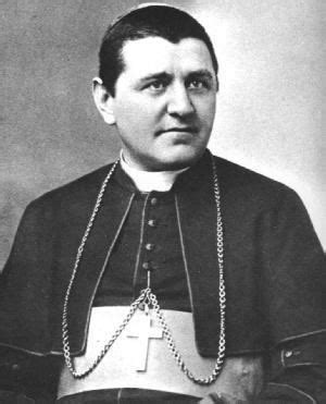 Ritratto fotografico di Monsignor Giovanni Cazzani in abiti vescovili