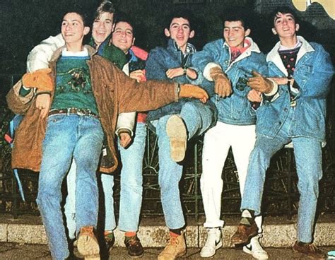 Foto di gruppo del coro negli anni '80